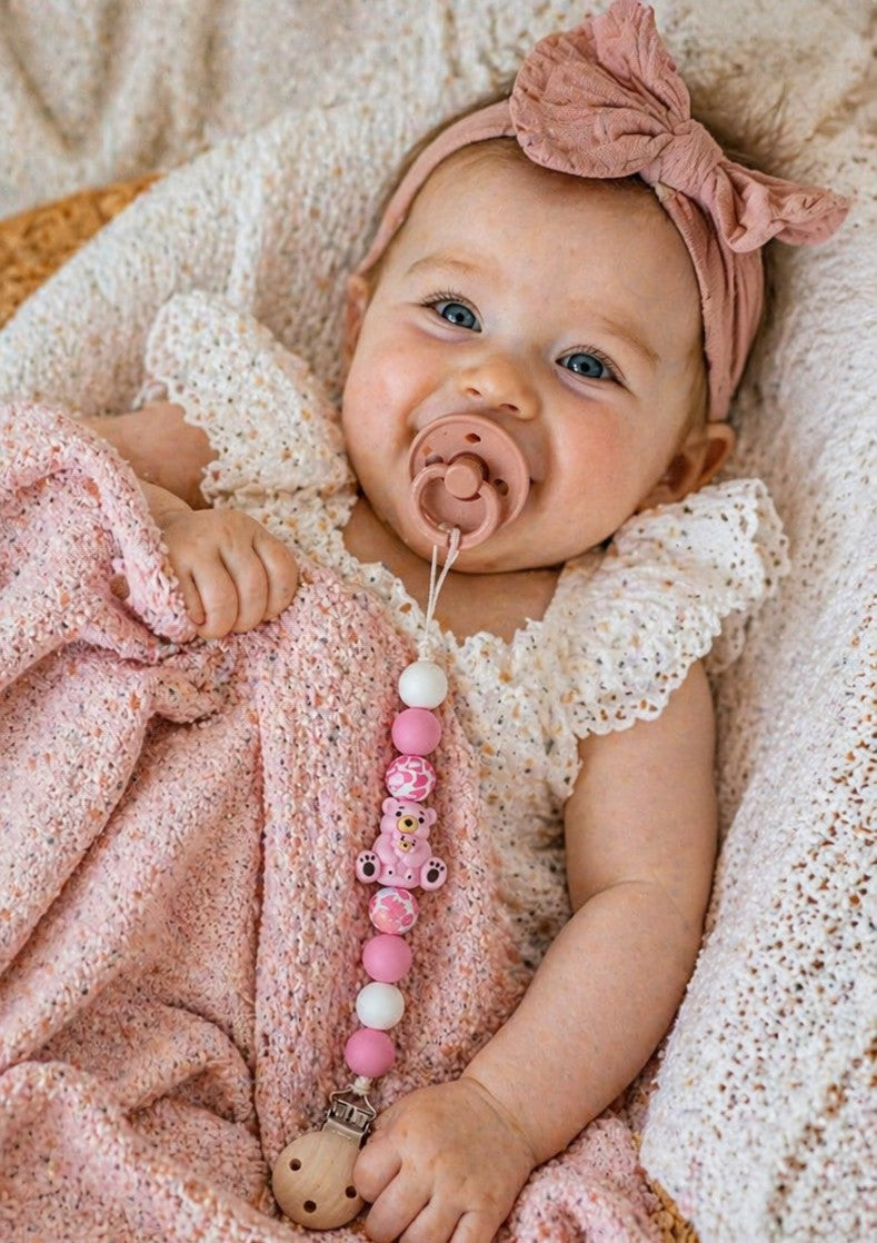 Blush Bear Dummy Clip 🧸💗
