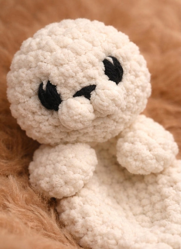 Handmade Crochet Seal Comforter  🤍